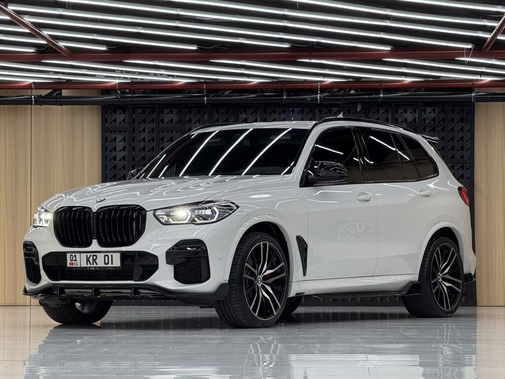 BMW X5: 2022 г., Бензин, Внедорожник: фото 2