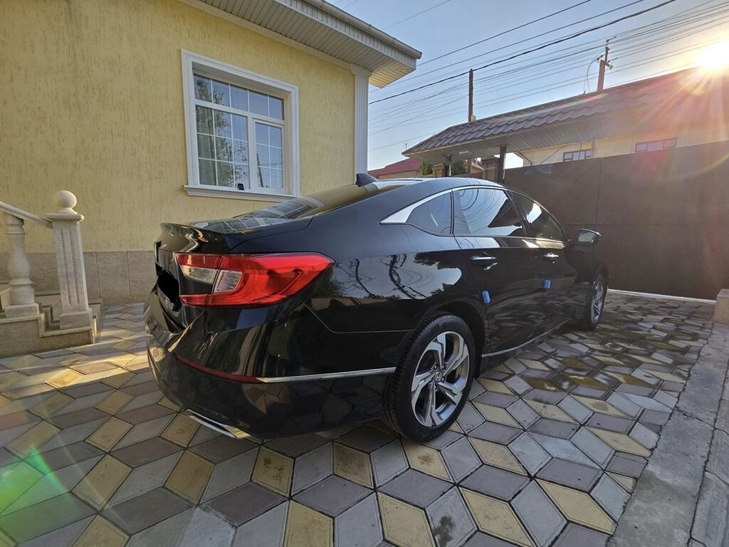 Honda Accord: 2018 г., 1.5 л, Автомат, Бензин, Седан: фото 3