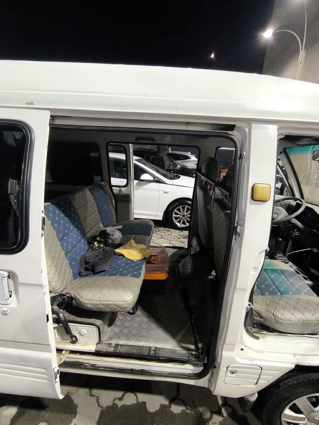 Daewoo Damas: 2004 г., 0.8 л, Механика, Бензин, Минивэн: фото 8