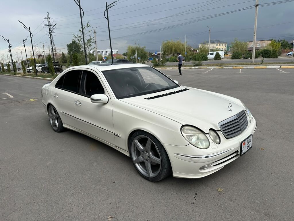 Mercedes-Benz E-Class: 2003 г., 3.2 л, Автомат, Бензин, Седан: фото 2