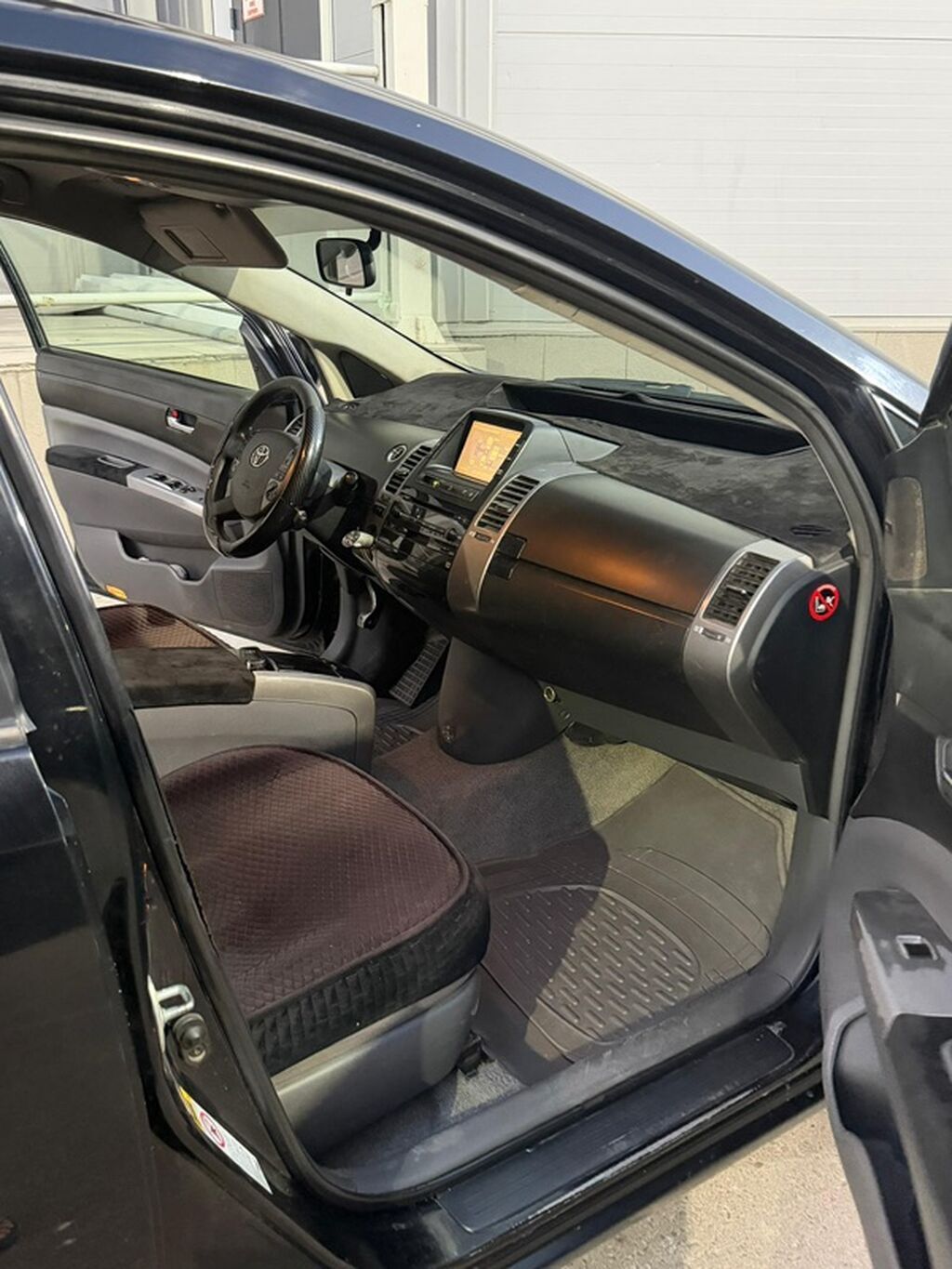 Toyota Prius: 2004 г., 1.5 л, Автомат, Гибрид, Хэтчбэк: фото 8
