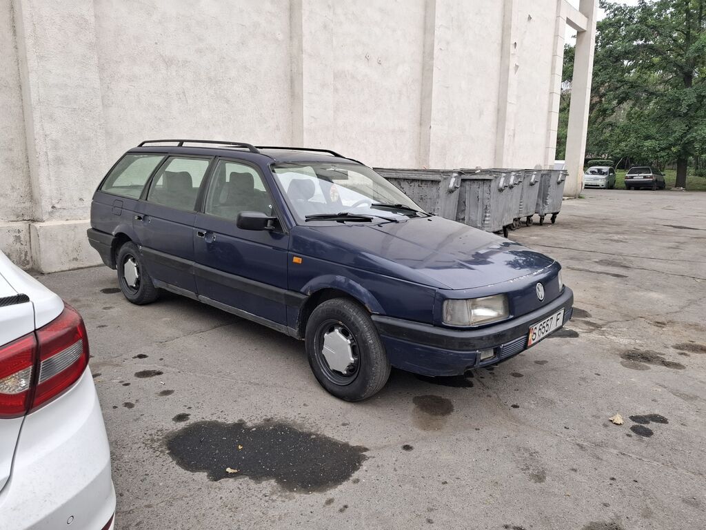 Volkswagen Passat Variant: 1992 г., 1.8 л, Универсал — фото 2