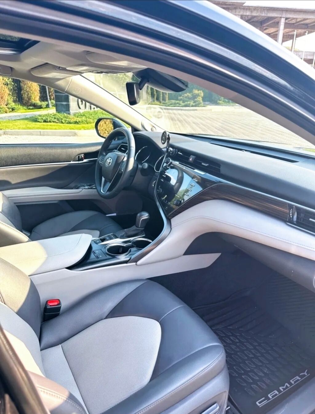 Toyota Camry: 2020 г., 2.5 л, Автомат, Бензин, Седан: фото 5