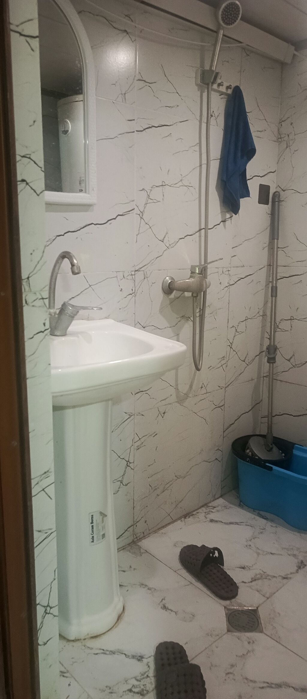 Kirayə üçün mebel və texnika ilə təchiz olunmuş otaq - Rahat yataq
