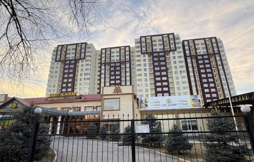 2 комнаты, 76 м², Пишпек 12 этаж, ПСО (под самоотделку): фото 2