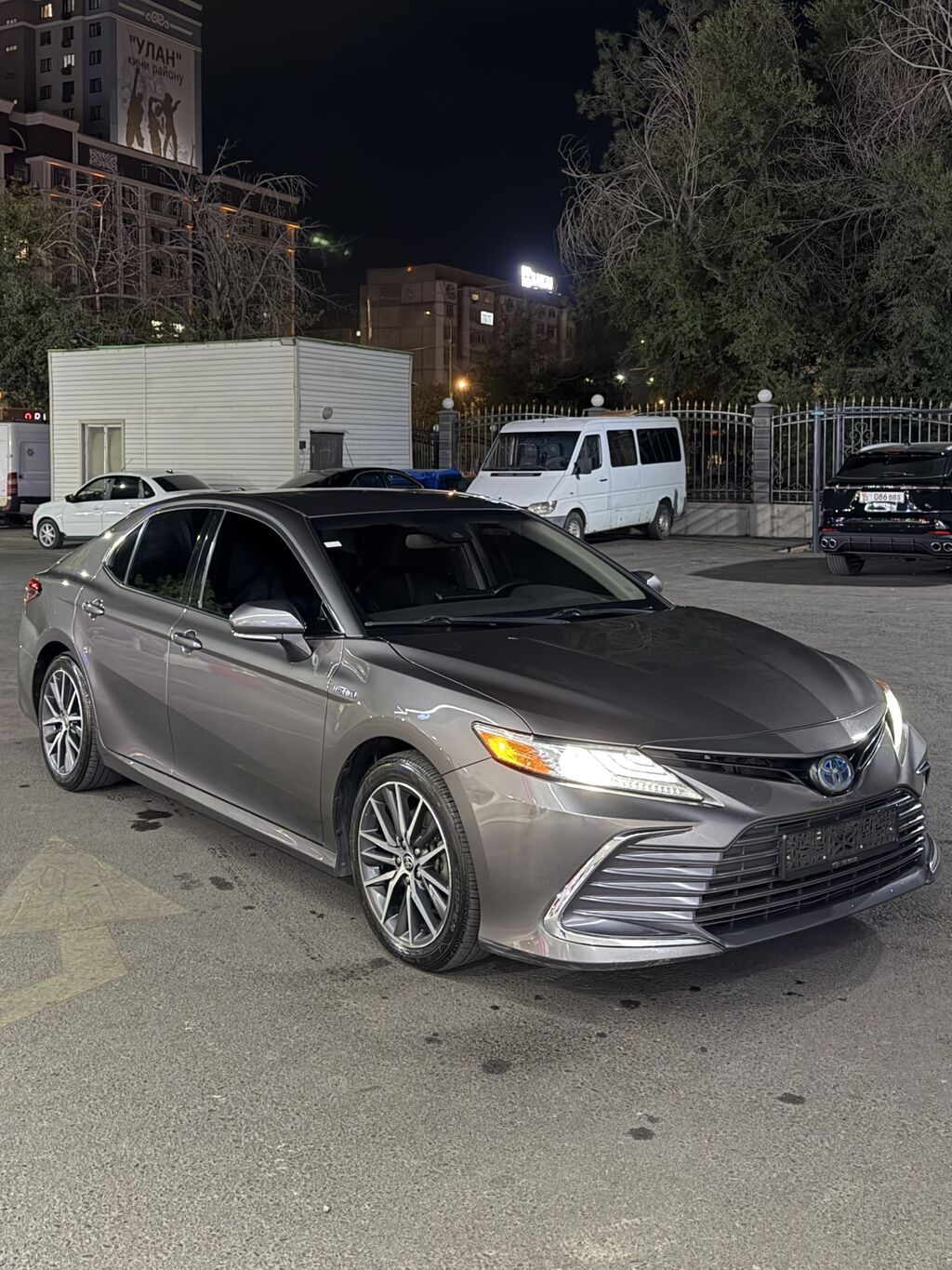 Toyota Camry Hybrid 2021, 2.5 л, автомат: фото 6