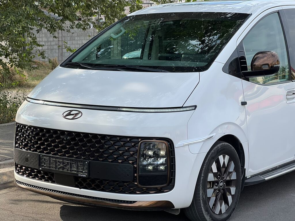 Hyundai Staria: 2021 г., 3.5 л, Газ, Минивэн: фото 3