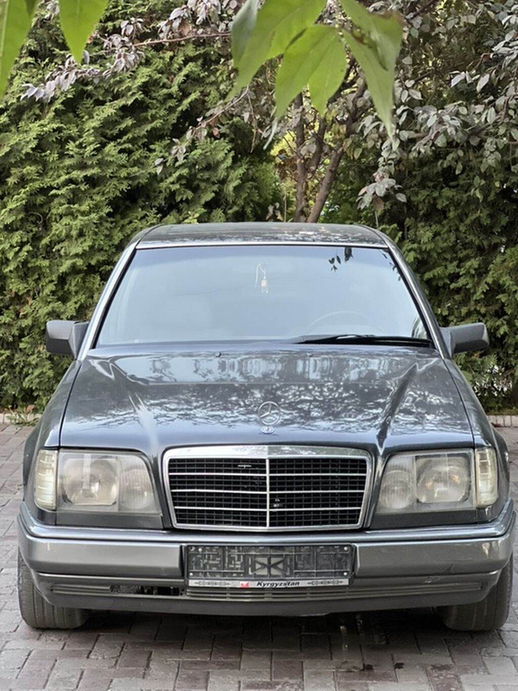Mercedes-Benz W124