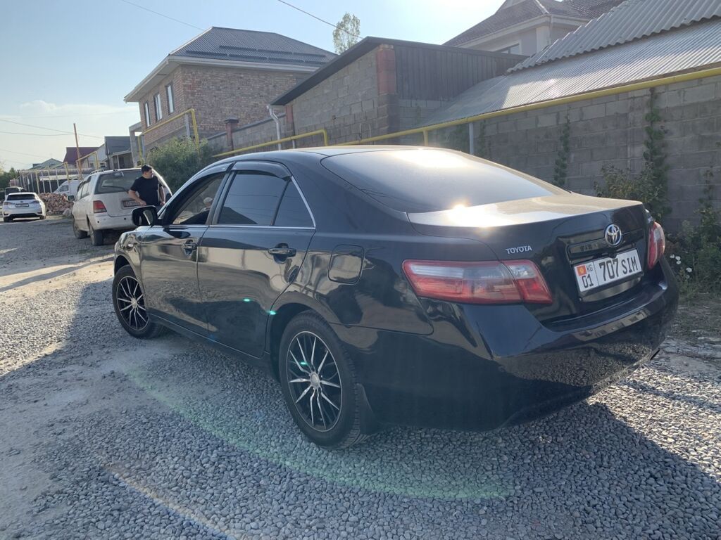 Toyota Camry: 2009 г., 2.4 л, Механика, Газ, Седан: фото 4