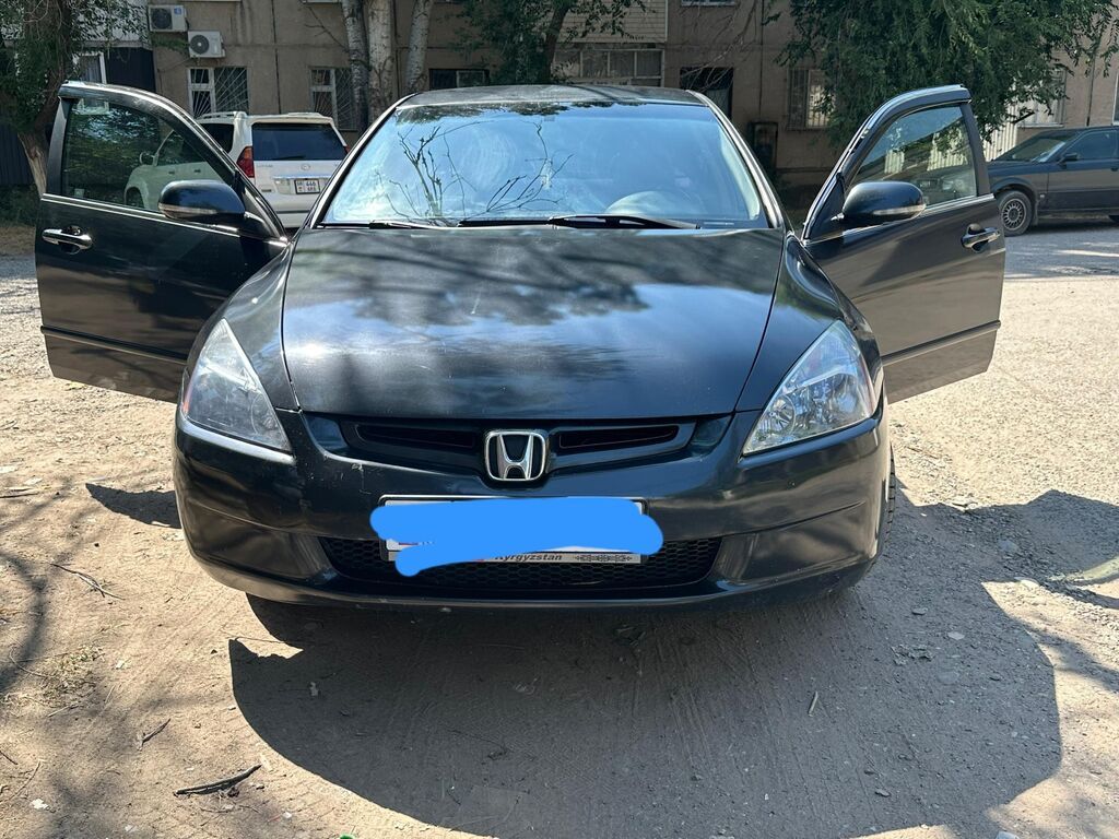 Honda Accord: 2004 г., 2.4 л, Автомат, Газ, Седан: фото 3