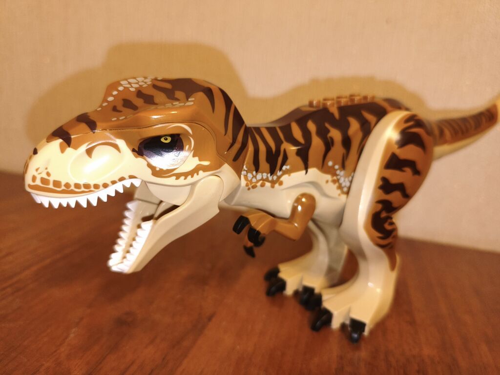 Фигурка динозавра T-Rex (совместима с конструктором LEGO) - Крупная: фото 3