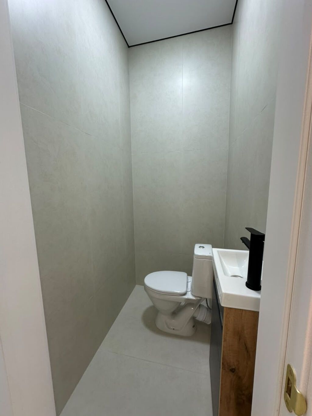3 комнаты, 85 м², Нижний Джал (Джал-23) Элитка, 5 этаж, Дизайнерский ремонт: фото 2