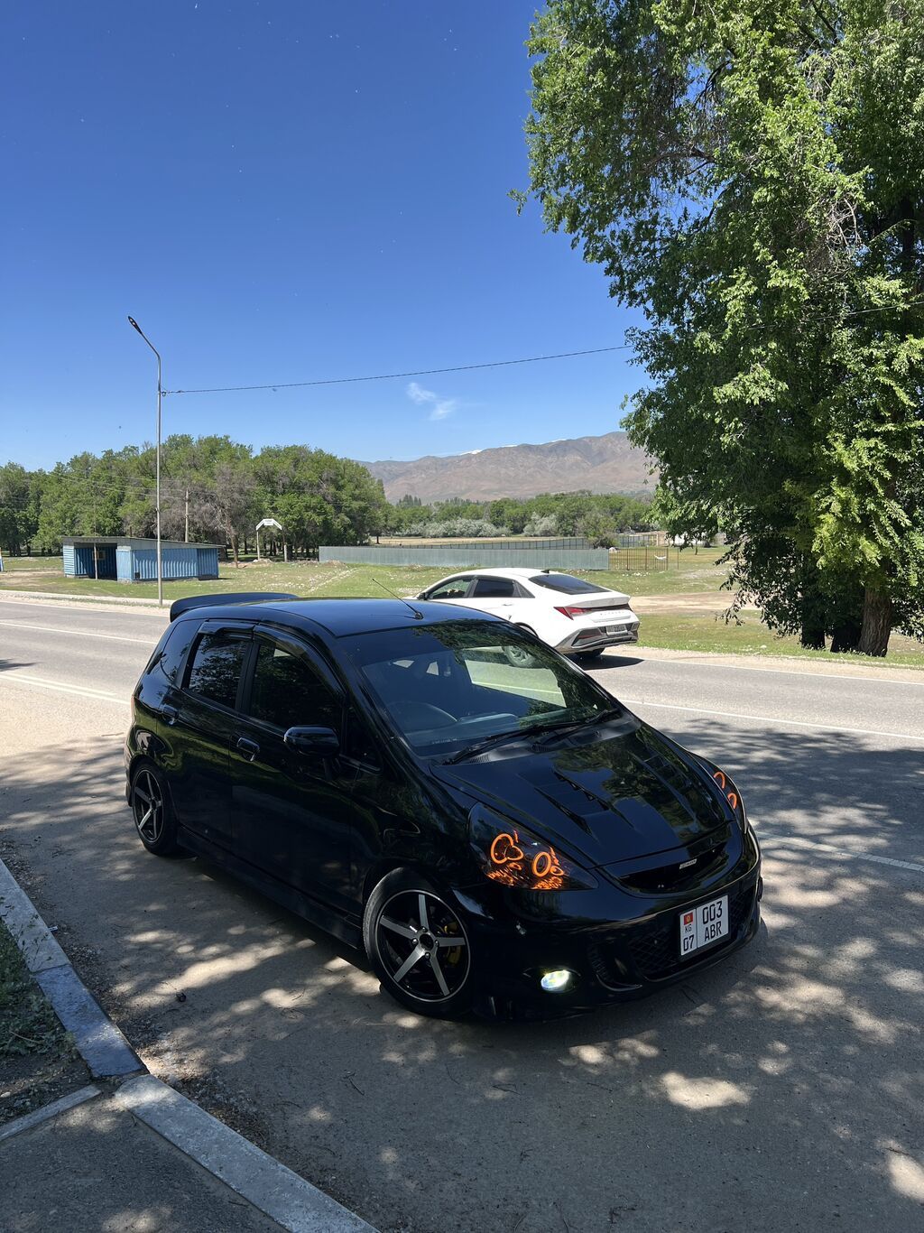 Honda Fit: 2003 г., 1.5 л, Бензин, Хэтчбэк — фото 1