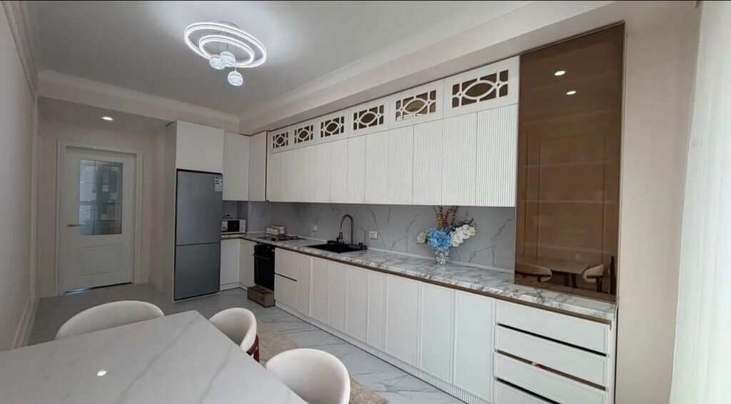 3 комнаты, 104 м², Асанбай мкр Элитка, 11 этаж, Евроремонт: фото 2