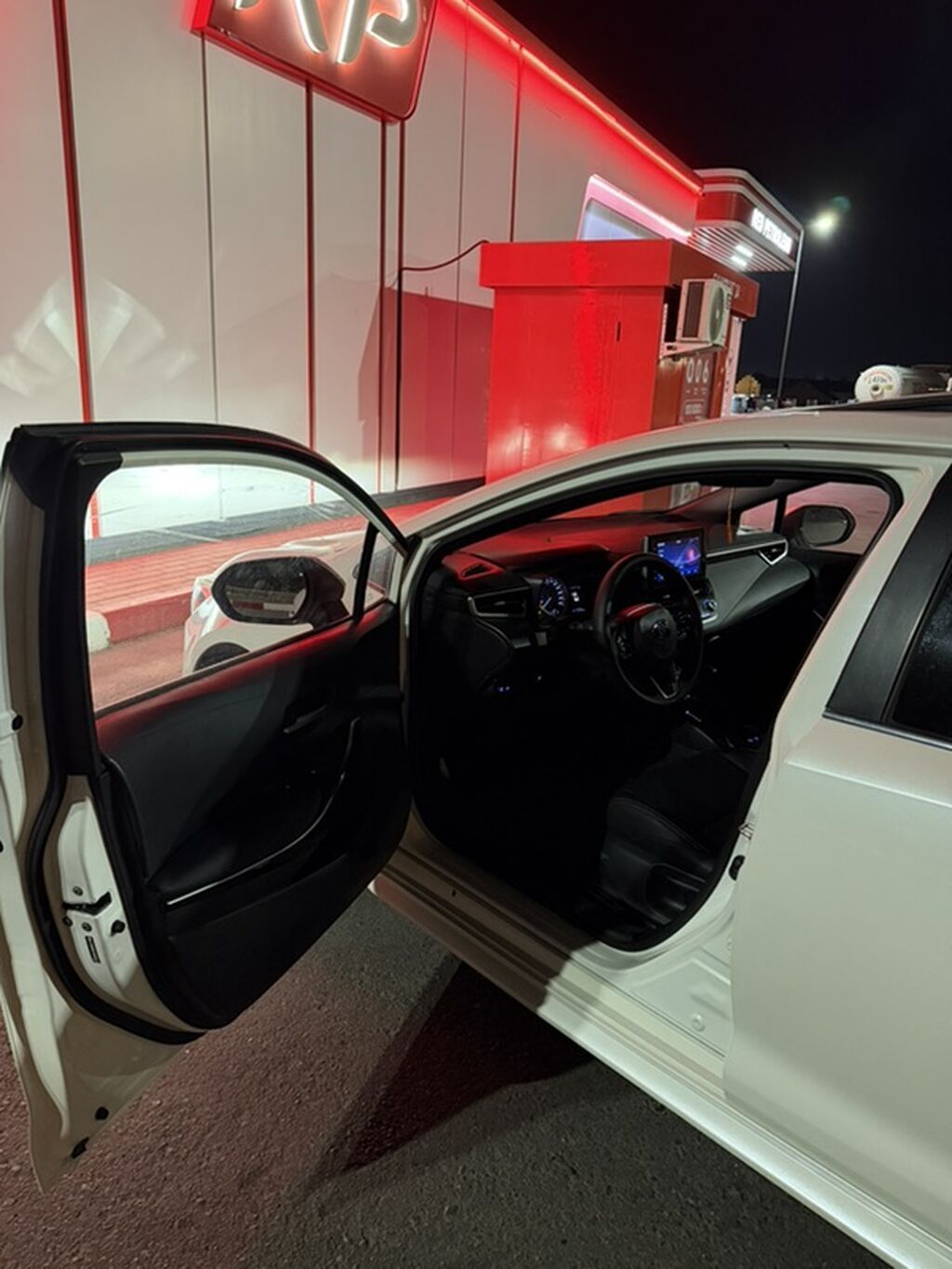 Toyota Levin: 2019 г., Автомат, Гибрид, Седан: фото 5
