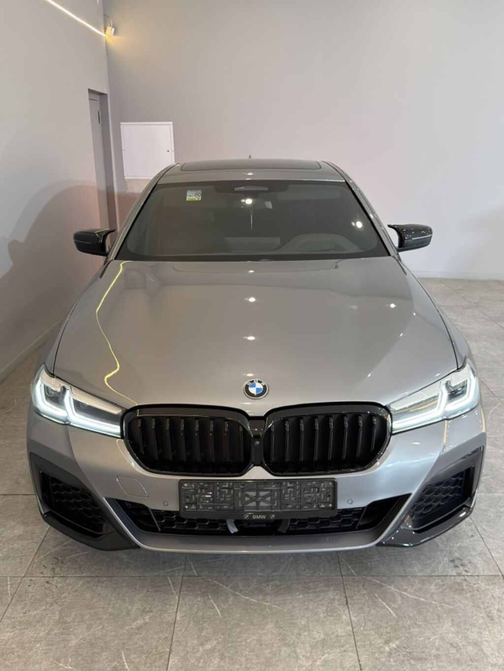 BMW 5 series: 2023 г., 2 л, Автомат, Бензин, Седан: фото 2