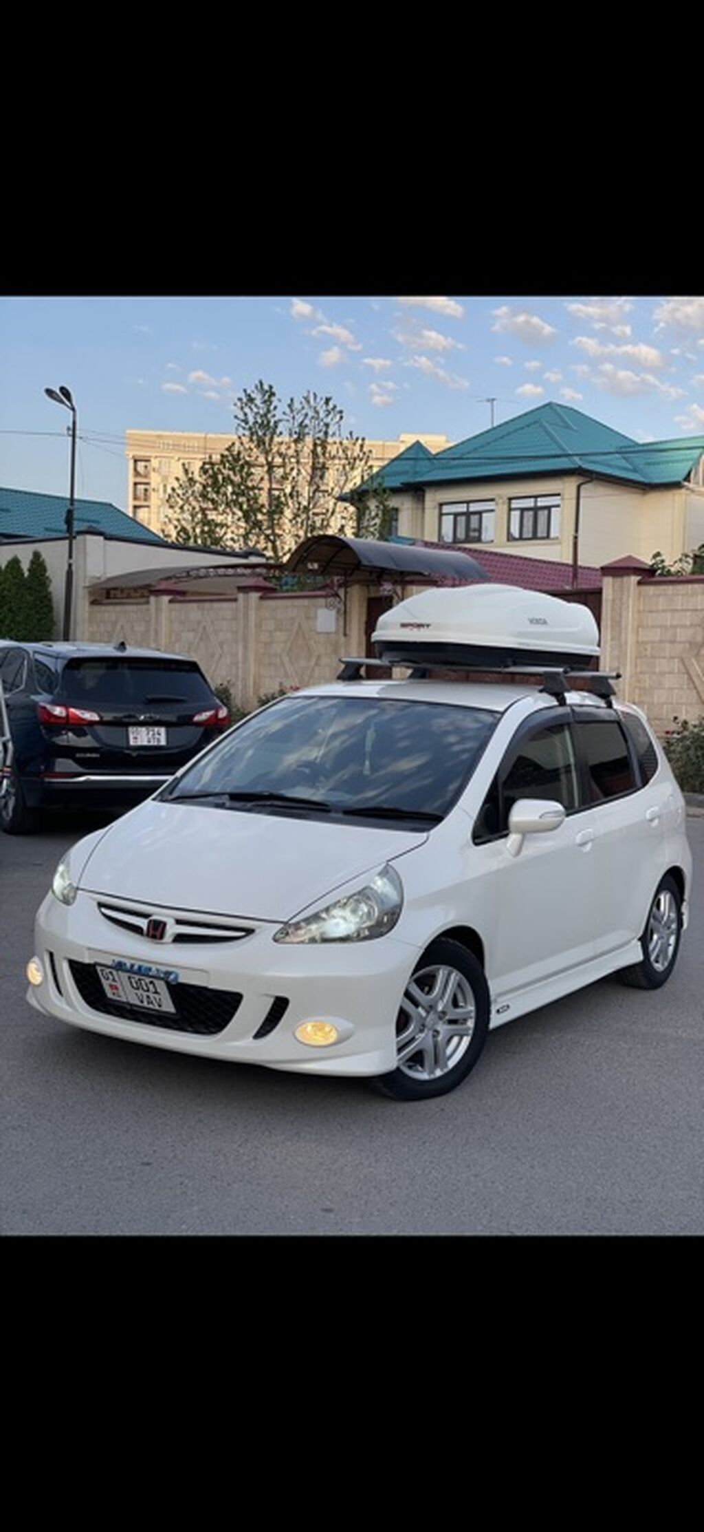 Honda Fit: 2005 г., 1.5 л, Автомат, Бензин, Хэтчбэк: фото 2