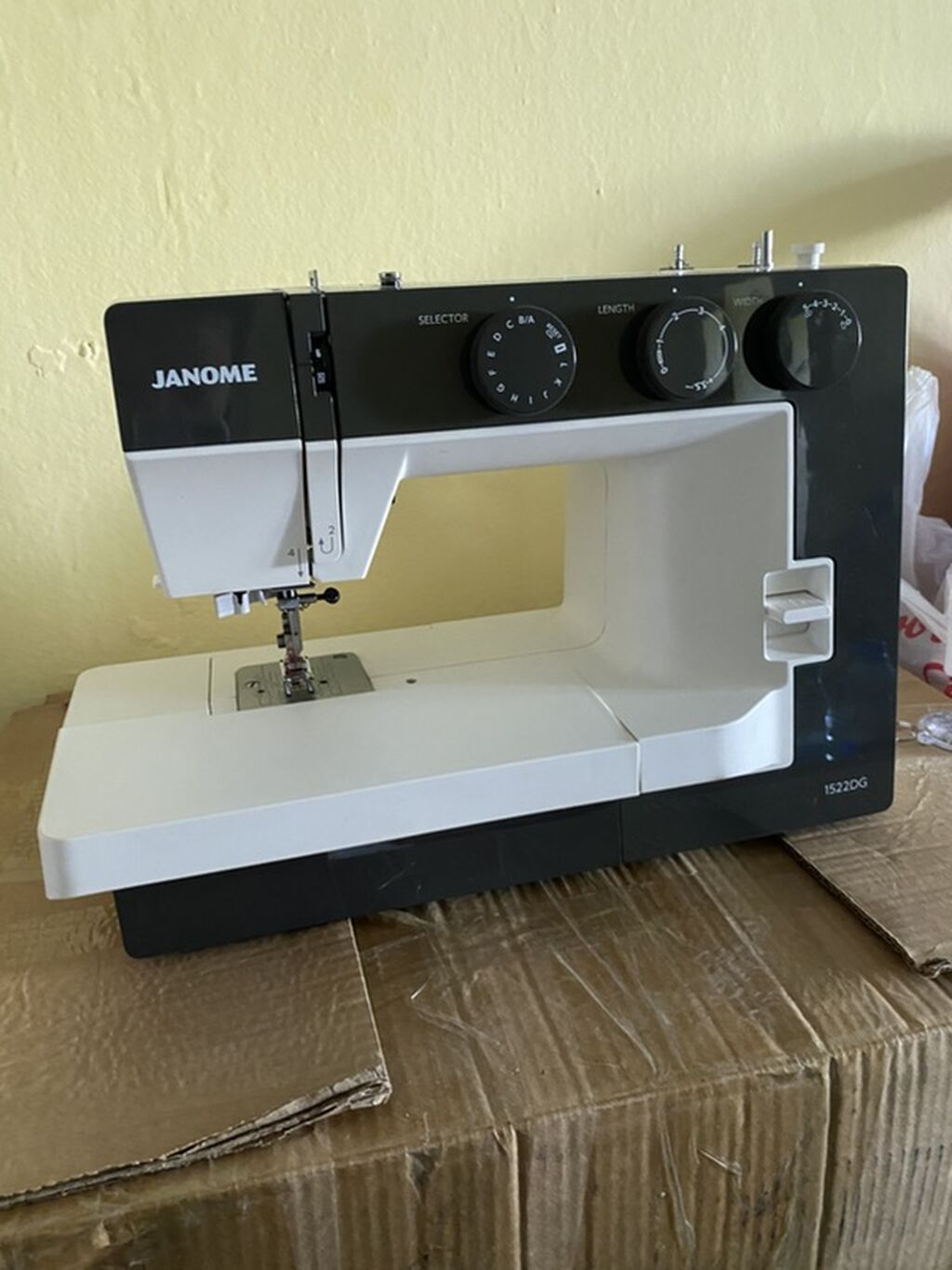 Швейная машина Janome, Электромеханическая: фото 4