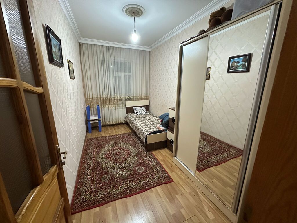 Bakı, 3 otaqlı, Köhnə tikili, 75 kv. m