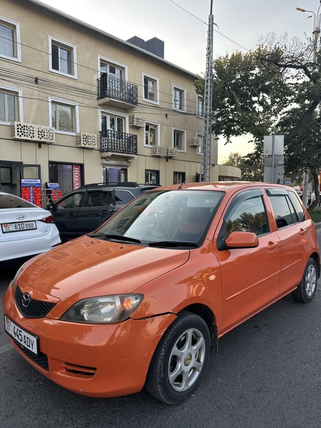Mazda Demio: 2003 г., 1.3 л, Автомат, Бензин, Хэтчбэк: фото 4