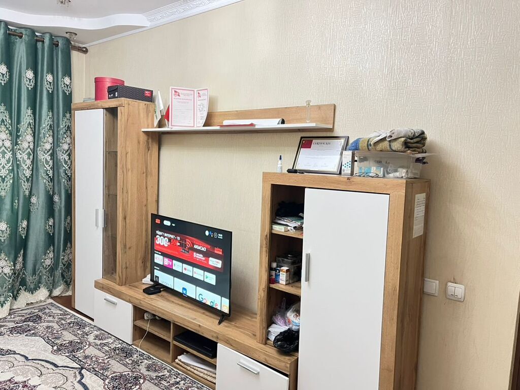 3 комнаты, 62 м², Аламединский рынок / базар 105 серия, 5 этаж, Косметический ремонт: фото 1