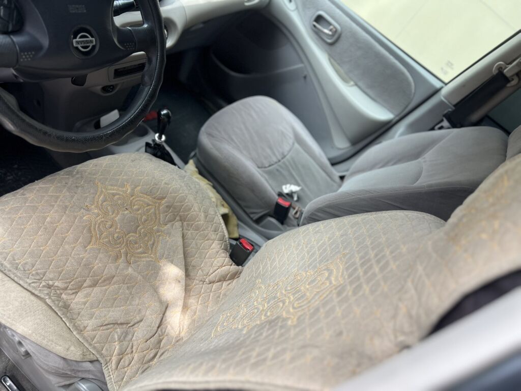 Nissan Almera Tino: 2000 г., 2.2 л, Механика, Дизель, Минивэн: фото 6