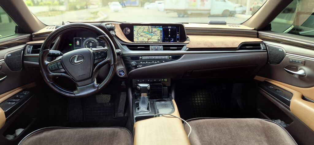 Lexus ES: 2020 г., 2.5 л, Автомат, Гибрид, Седан: фото 7