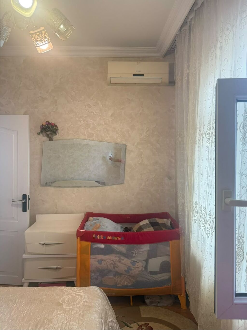 Bakı, 7-ci mikrorayon, 2 otaqlı, Köhnə tikili, m. Azadlıq Prospekti, 50 kv. m