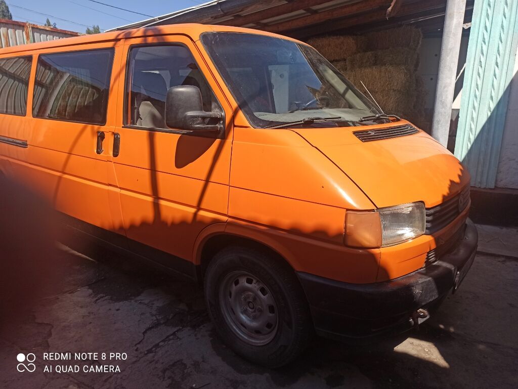 Volkswagen Transporter: 1991 г., 2.8 л, Механика, Бензин, Минивэн: фото 3