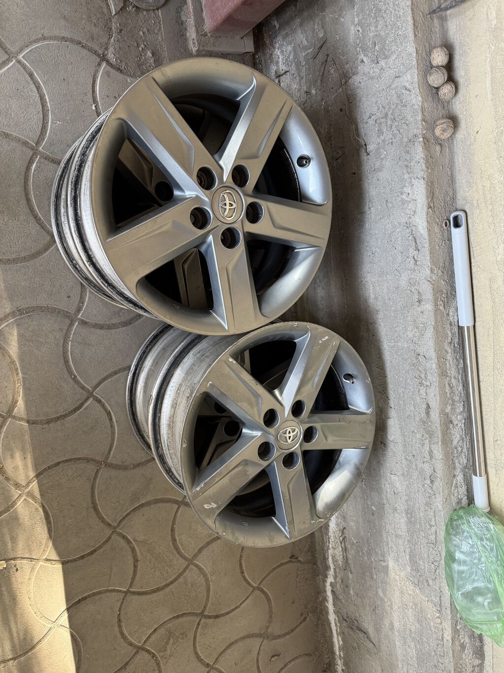 R17 SE Camry 50, 5x114’3 Состояние отличное, все ровные не варенные: фото 2