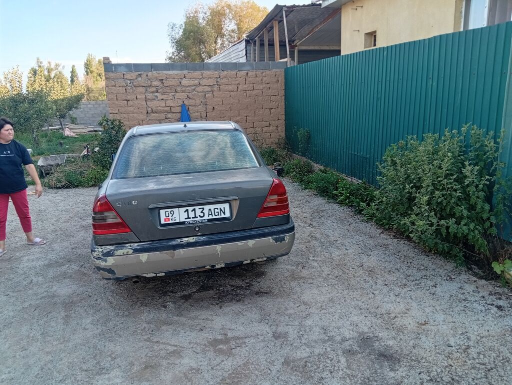 Mercedes-Benz C-Class: 1994 г., Седан: фото 3