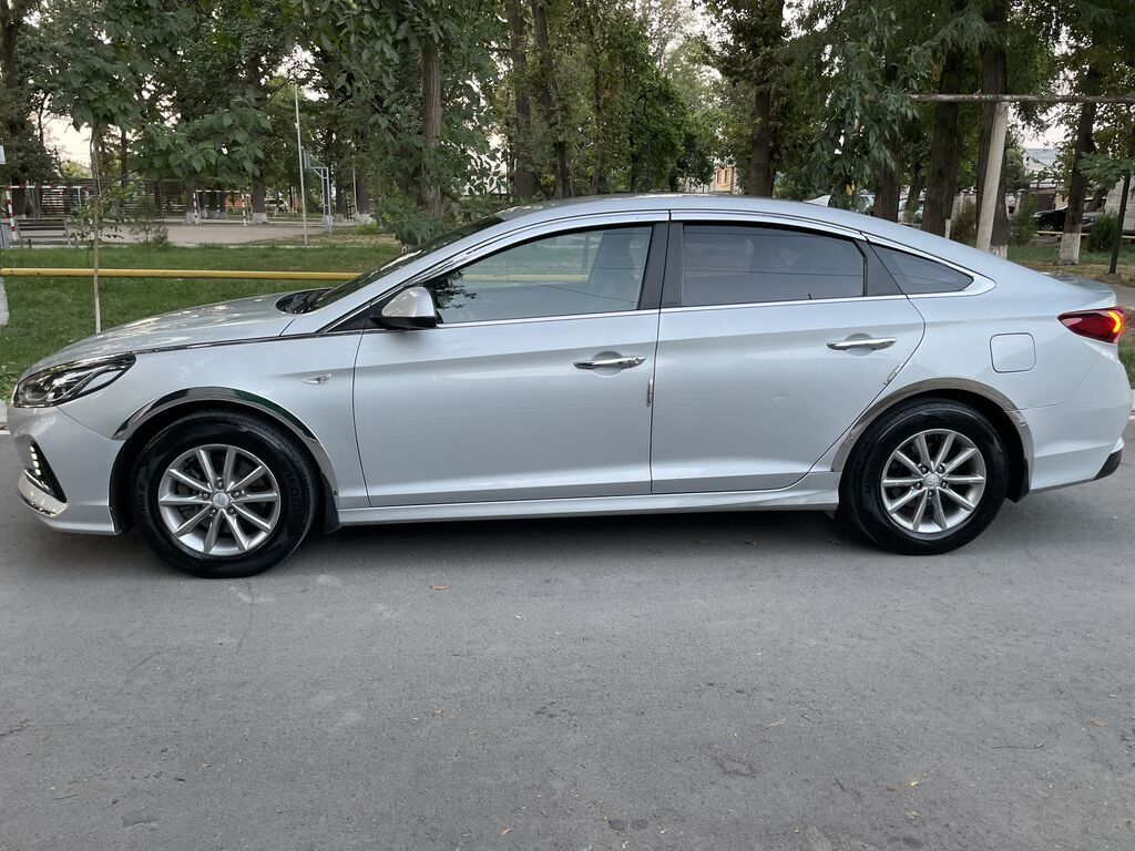 Hyundai Sonata: 2019 г., 2 л, Автомат, Газ, Седан: фото 4