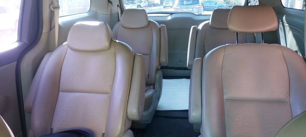 Kia Carnival: 2017 г., 2.2 л, Автомат, Дизель, Минивэн: фото 4