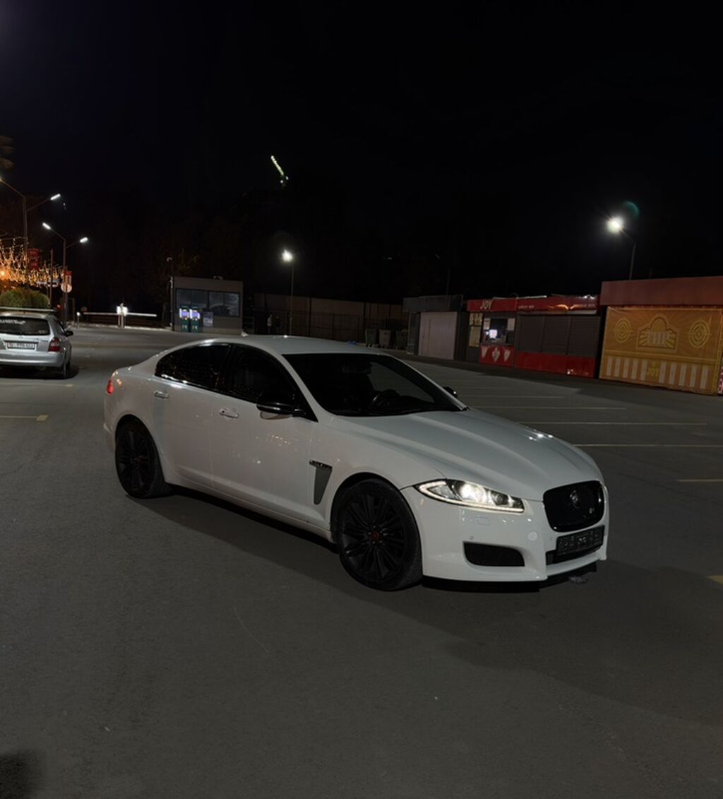 Jaguar XF: 2012 г., 2 л, Автомат, Бензин, Седан: фото 1