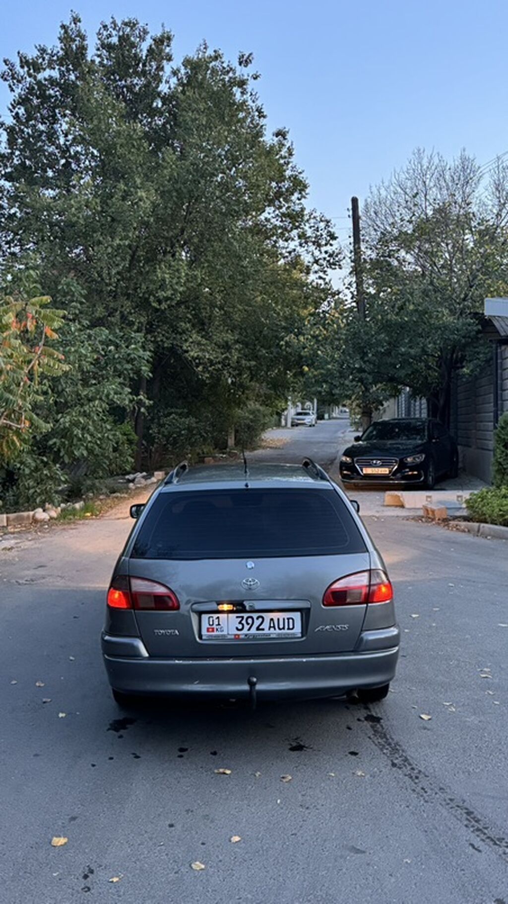 Toyota Avensis: 2002 г., 2 л, Автомат, Бензин, Универсал: фото 3
