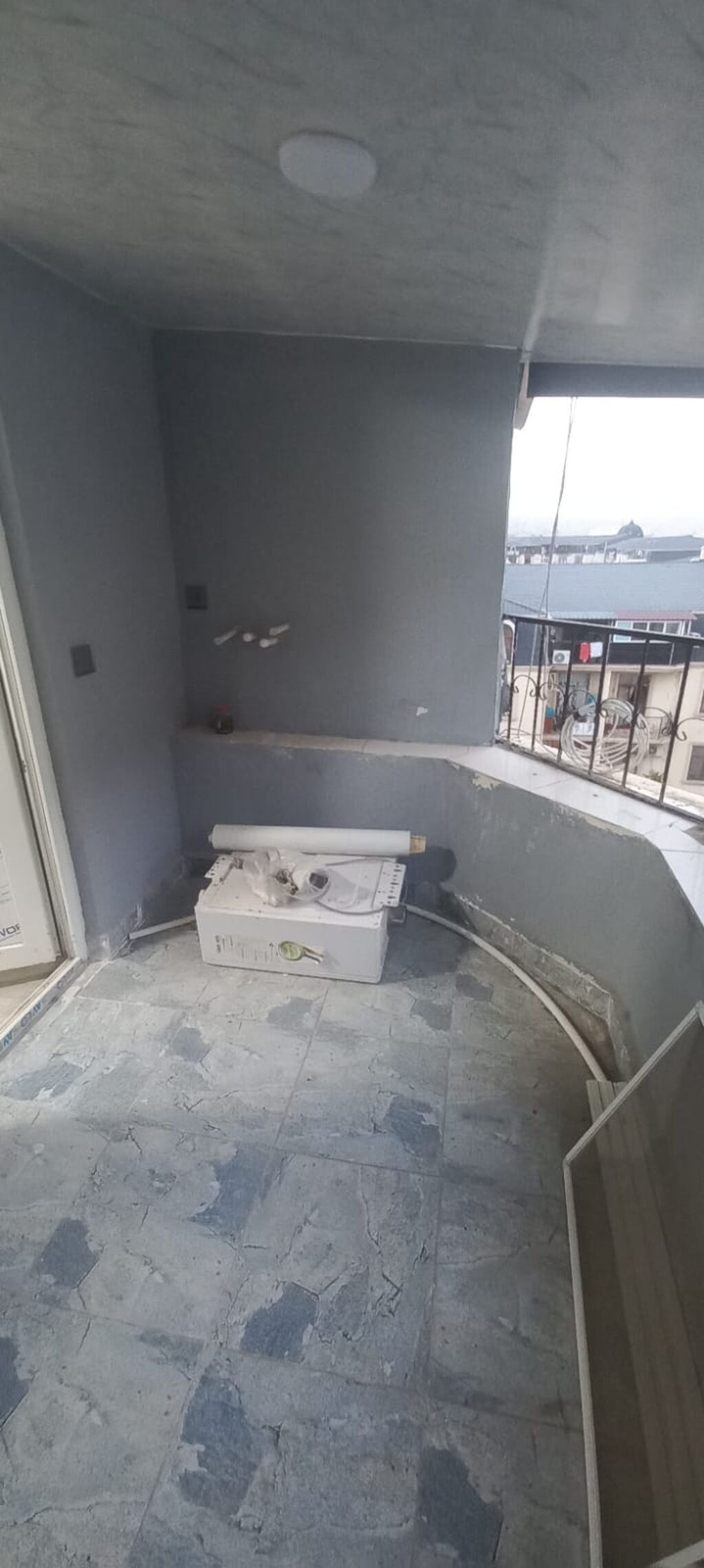4 otaqlı, Yeni tikili, 93 kv. m