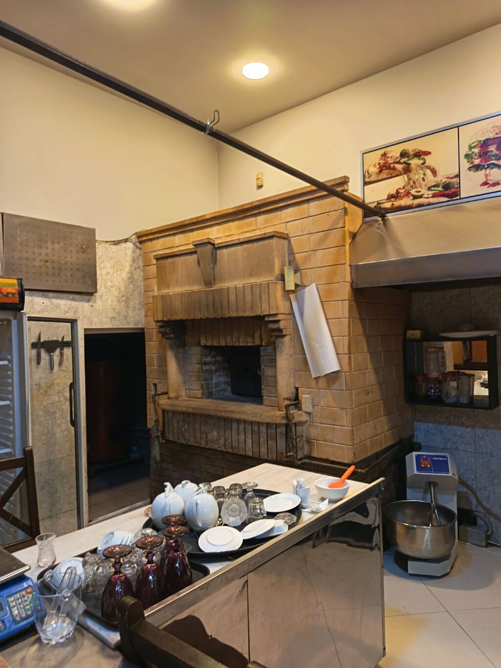 BADAMDARDA NÖQTƏSİNƏ QƏDƏR HAZIR — PREMİUM RESTORAN VƏ LOUNGE