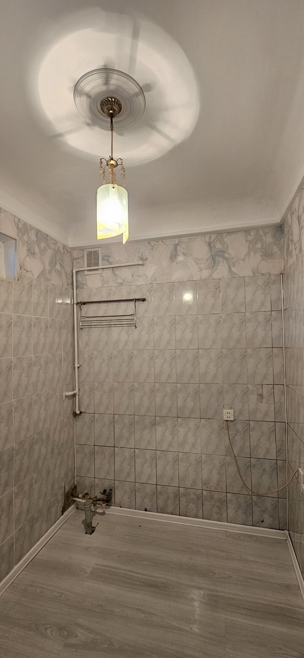 ✅Rüstəm Rüstəmov Neftçilər metrosunun yanında, cəmi 3 dəqiqəlik