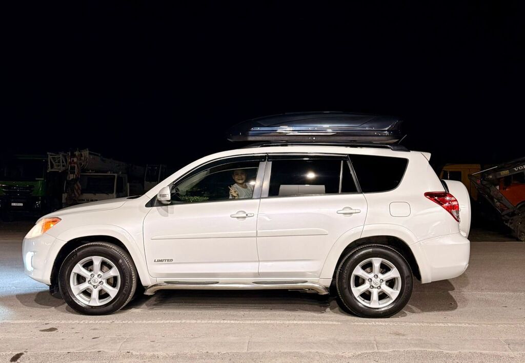 Toyota RAV4: 2012 г., 3.5 л, Автомат, Бензин, Кроссовер: фото 6
