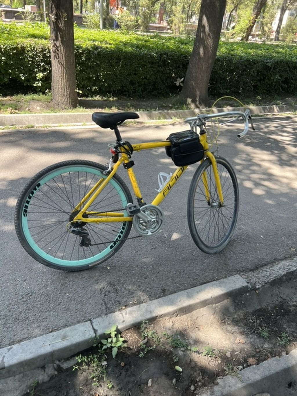 Шоссейный/городской велосипед AIST RC 1.0 (желтая рама) - Легкая: фото 3