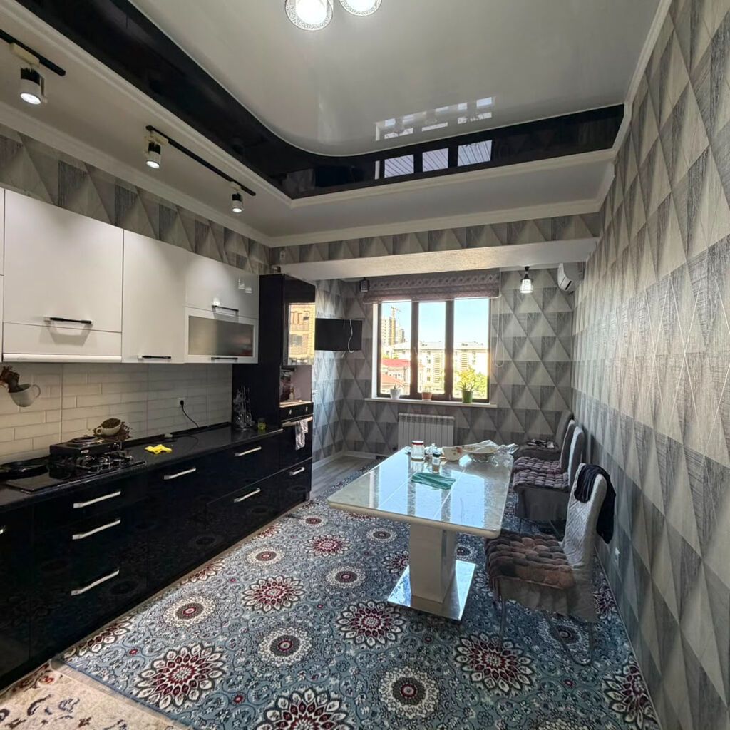 3 комнаты, 120 м², Золотой квадрат Элитка, 3 этаж, Евроремонт: фото 8
