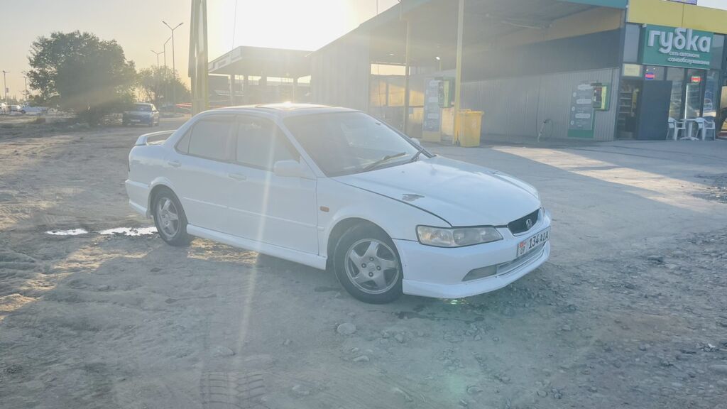 Honda Torneo: 2002 г., 2 л, Автомат, Бензин, Седан: фото 3