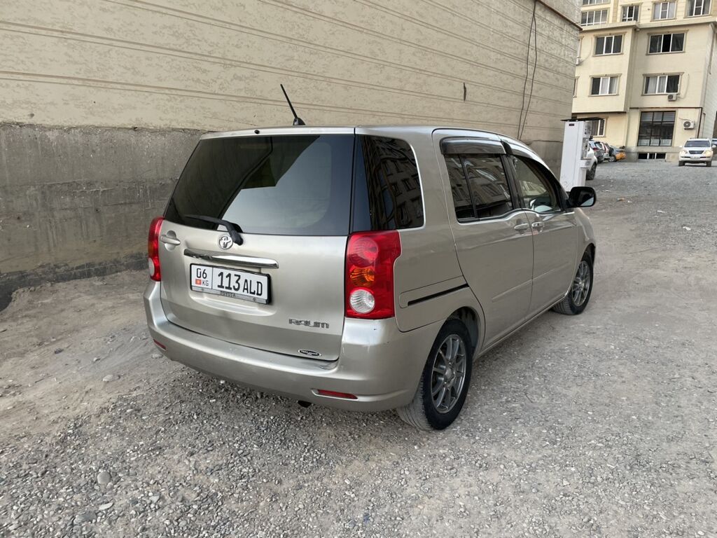 Toyota Raum: 2003 г., 1.5 л, Автомат, Бензин, Минивэн: фото 4