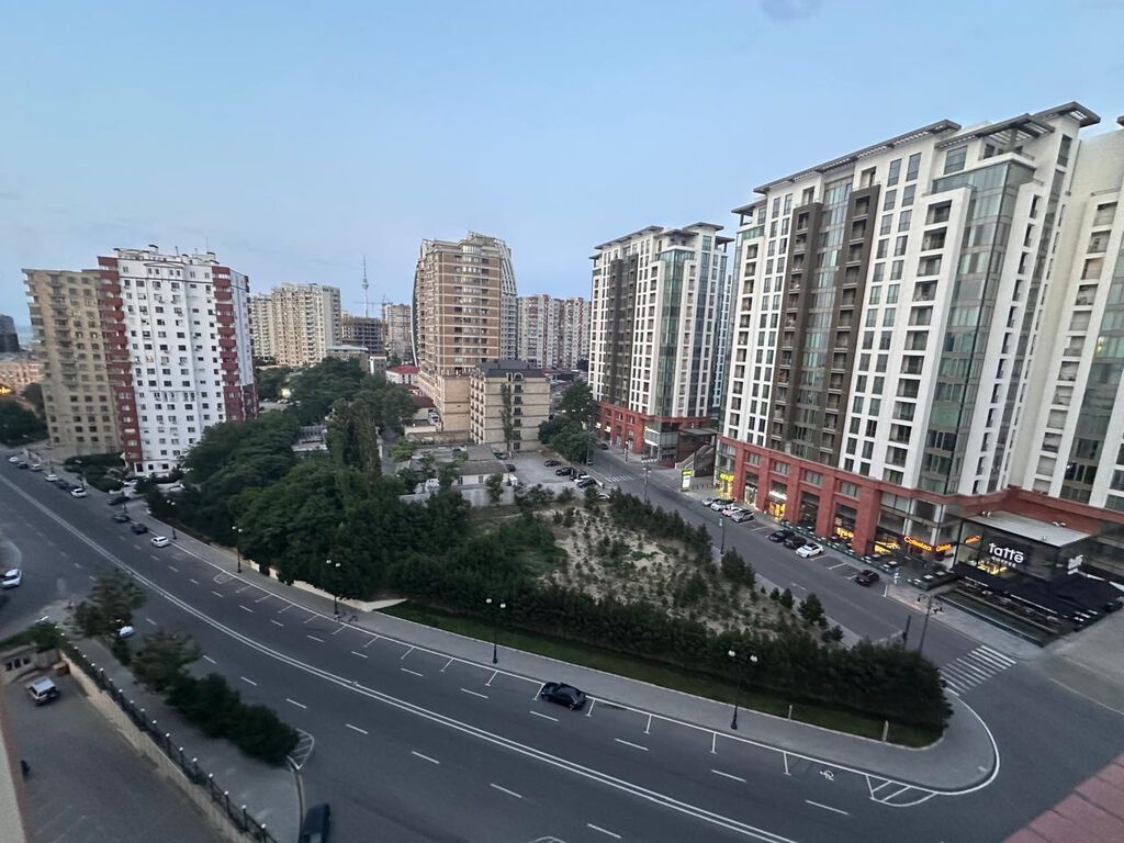 3 otaqlı, Yeni tikili, 107 kv. m