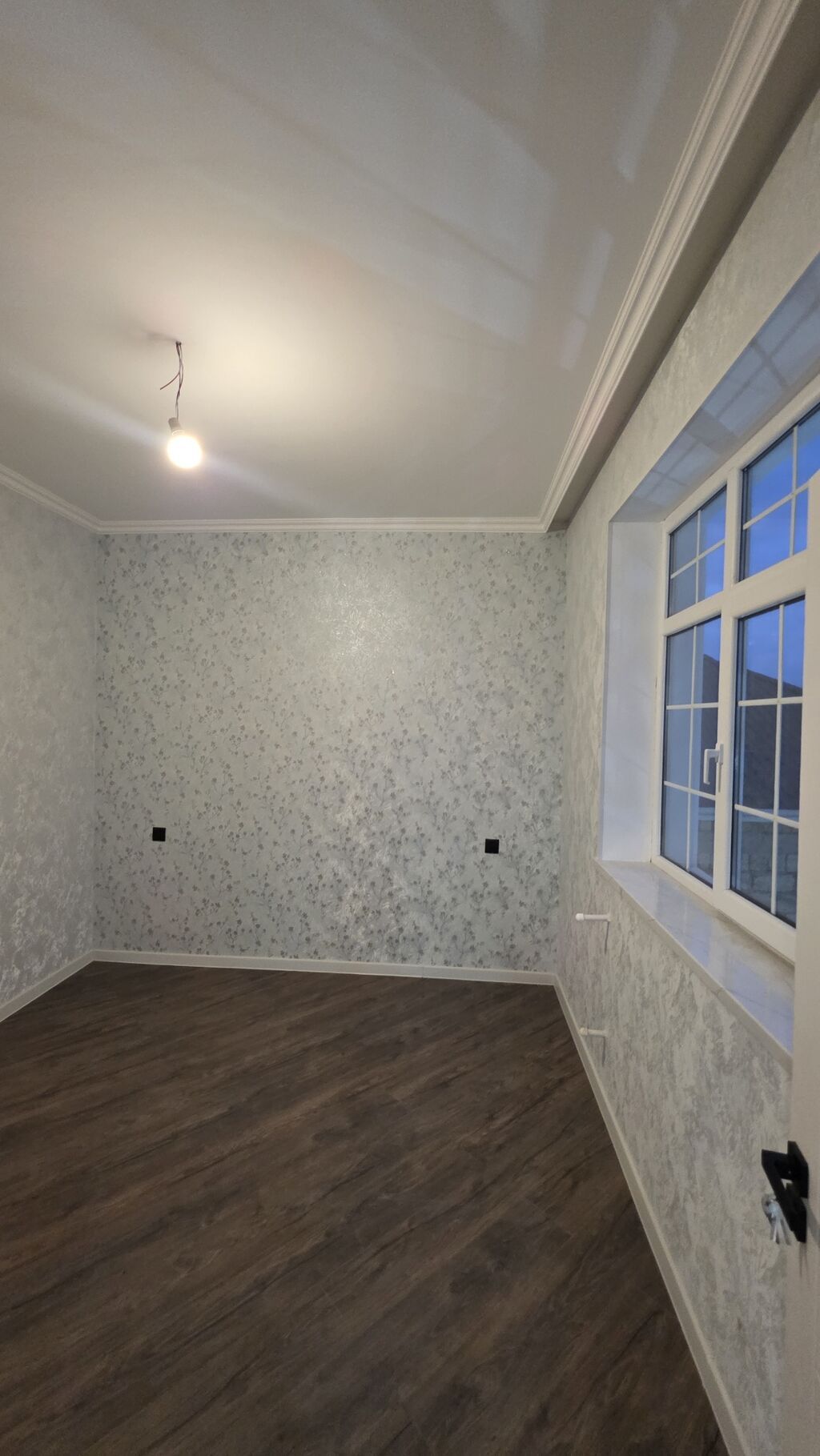 4 otaqlı, 168 kv. m, Yeni təmirli