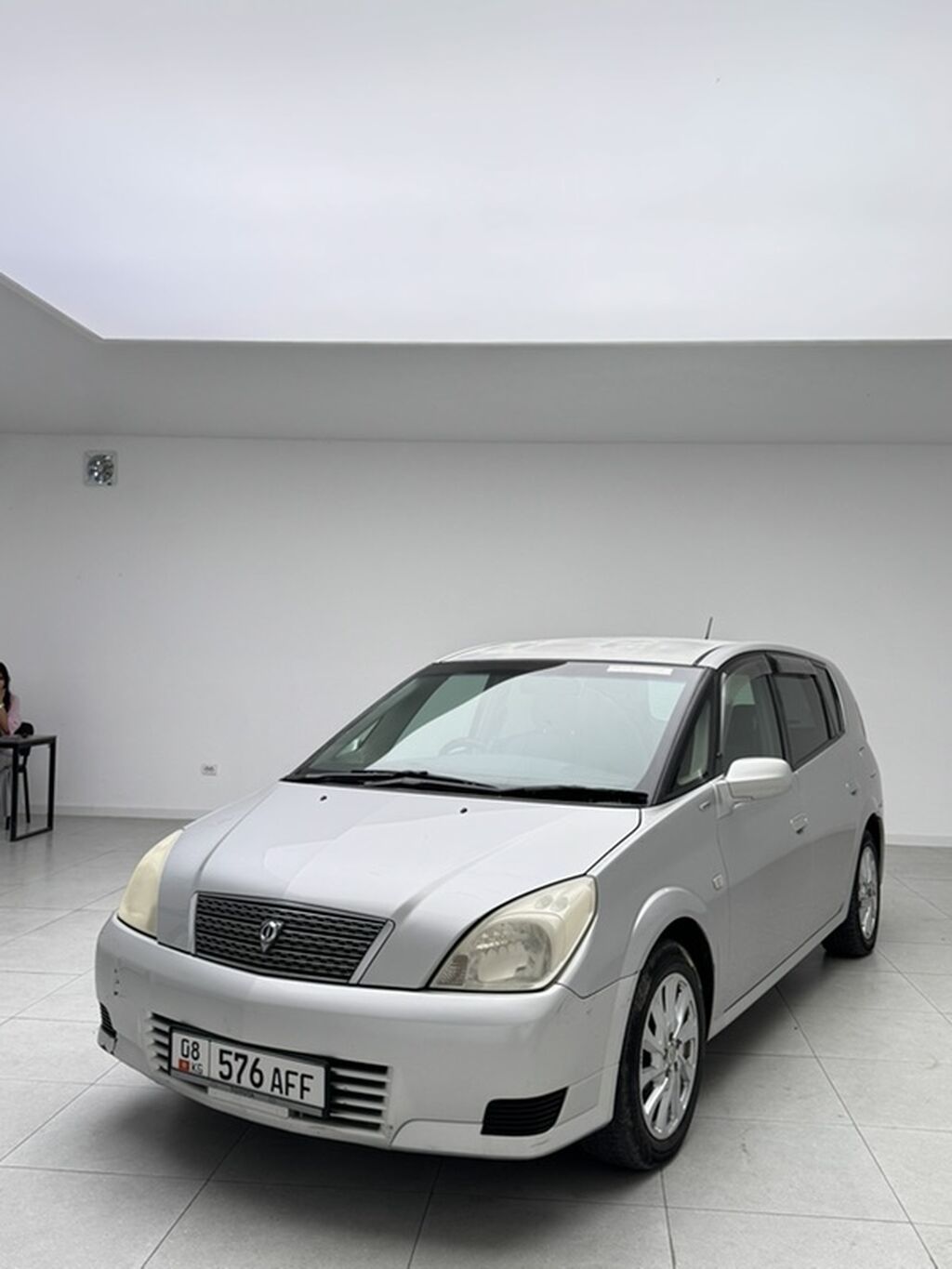 Toyota Opa: 2003 г., 1.8 л, Автомат, Бензин, Хэтчбэк: фото 3