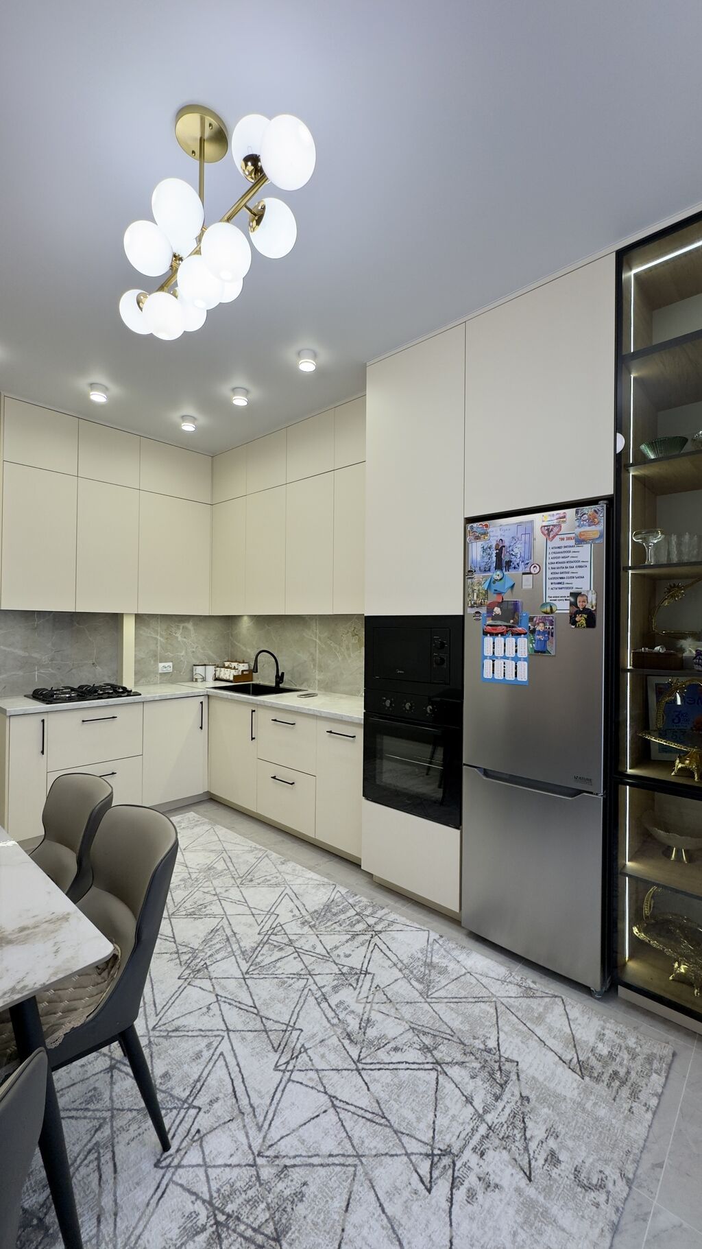 3 комнаты, 90 м², Технопарк Элитка, 3 этаж, Дизайнерский ремонт: фото 2
