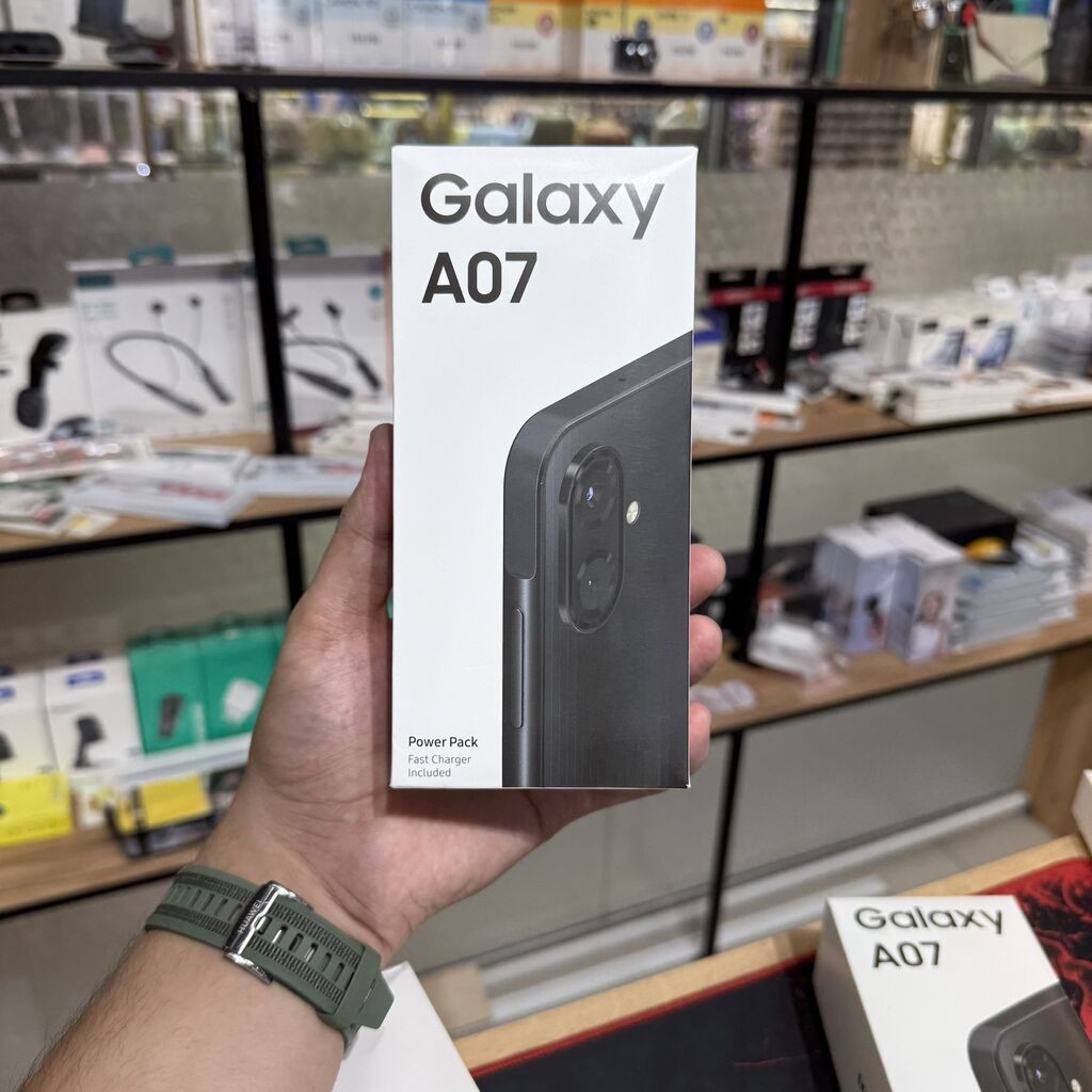 Samsung Galaxy A07 — смартфон в фирменной коробке. Ключевые: фото 3