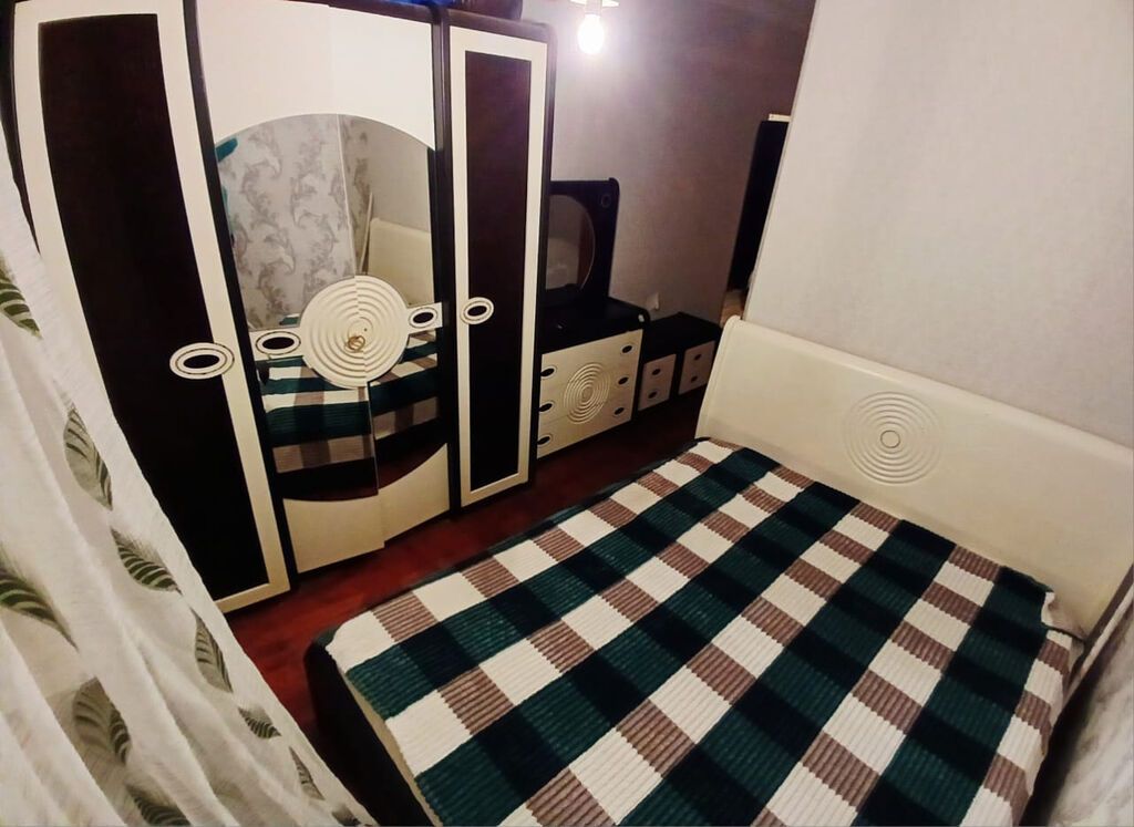Bakı, 2 otaqlı, Köhnə tikili, m. Xalqlar Dostluğu, 55 kv. m