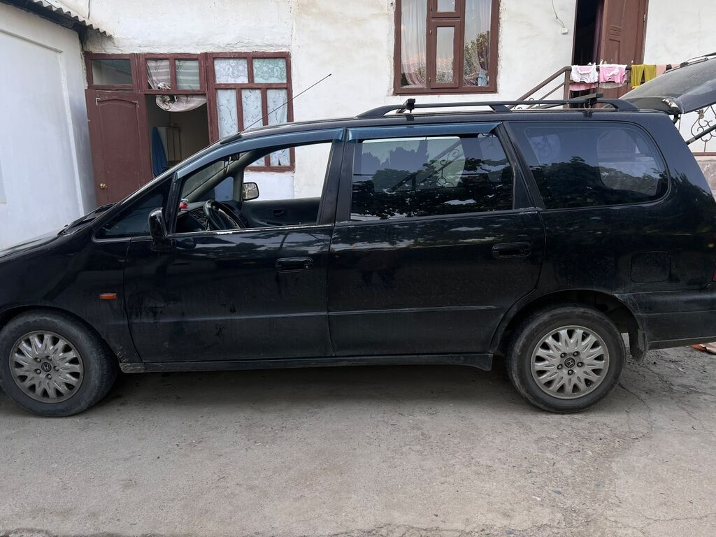 Honda Shuttle: 1999 г., 2.3 л, Автомат, Бензин, Универсал: фото 3